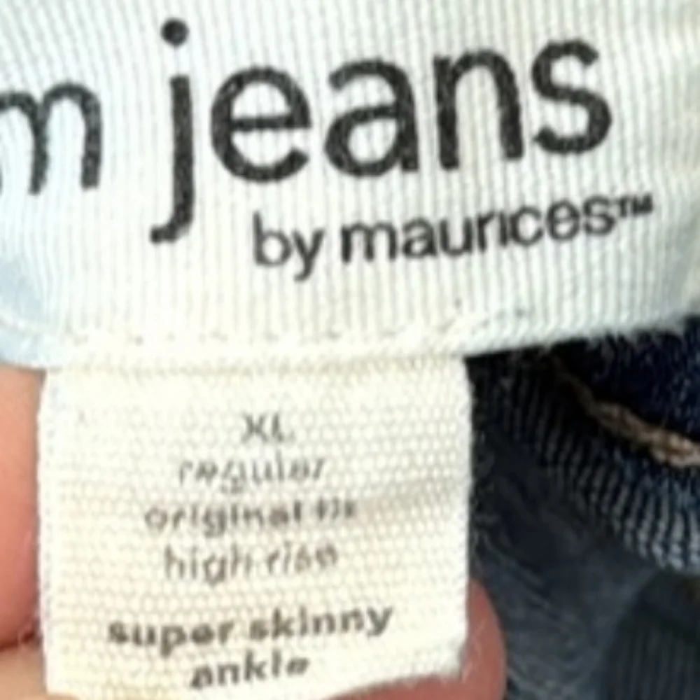 High Rise Button-fly Super Skinny M Jeans - Picture 2 of 8